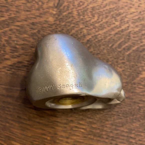 Pewter salt and pepper shakers - Picture 5 of 7